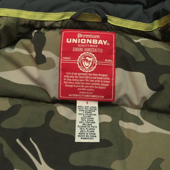 ๐ผ PREMIUM UNIONBAY HANDCRAFTED PUFFER DUCK DOWN VEST BOYS SIZE S ๐ผ - Picture 2 of 3